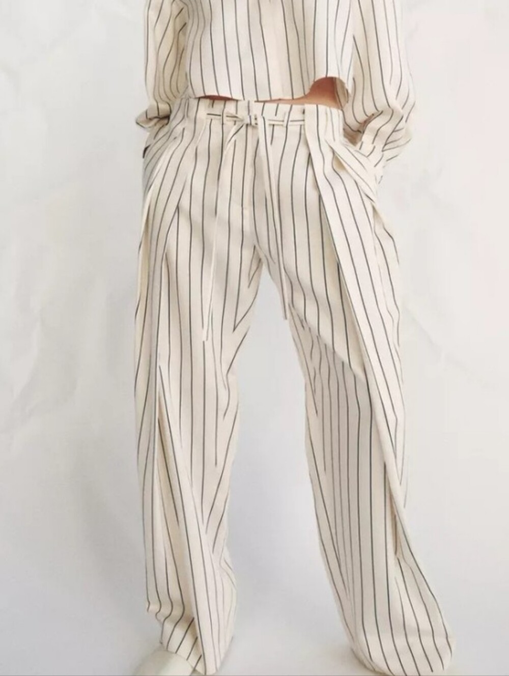 Zara Zw Collection Cream striped Pleated Wide-Leg Pants Sz-L